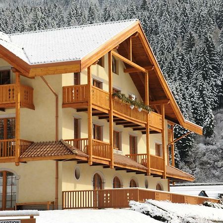 Holidays Dolomiti Apartment Resort Carisolo Dış mekan fotoğraf