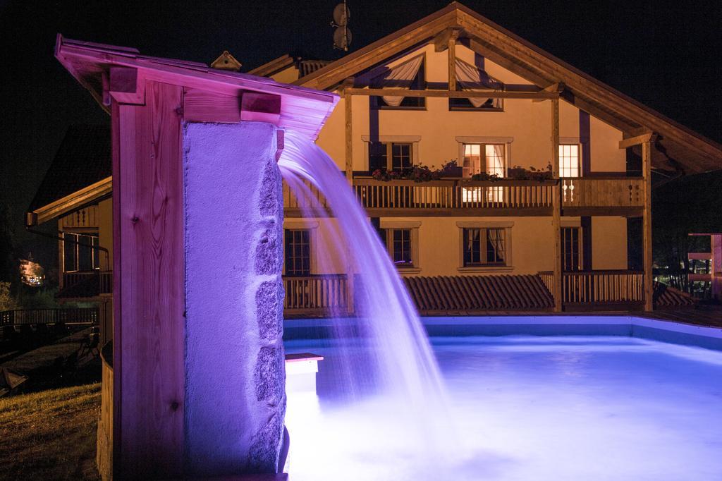 Holidays Dolomiti Apartment Resort Carisolo Dış mekan fotoğraf