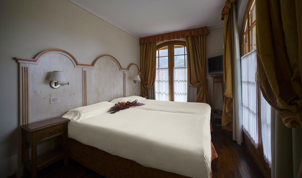 Holidays Dolomiti Apartment Resort Carisolo Dış mekan fotoğraf