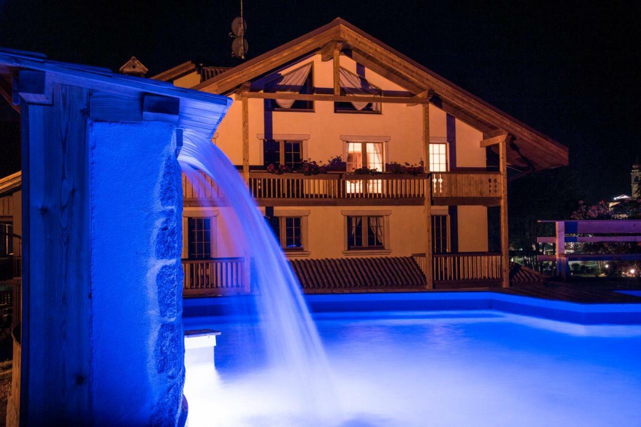 Holidays Dolomiti Apartment Resort Carisolo Dış mekan fotoğraf