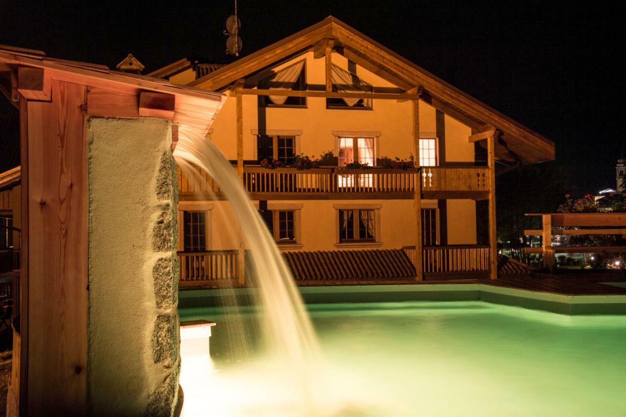 Holidays Dolomiti Apartment Resort Carisolo Dış mekan fotoğraf
