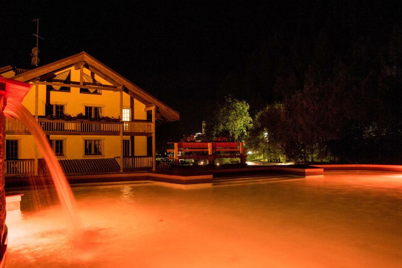 Holidays Dolomiti Apartment Resort Carisolo Dış mekan fotoğraf