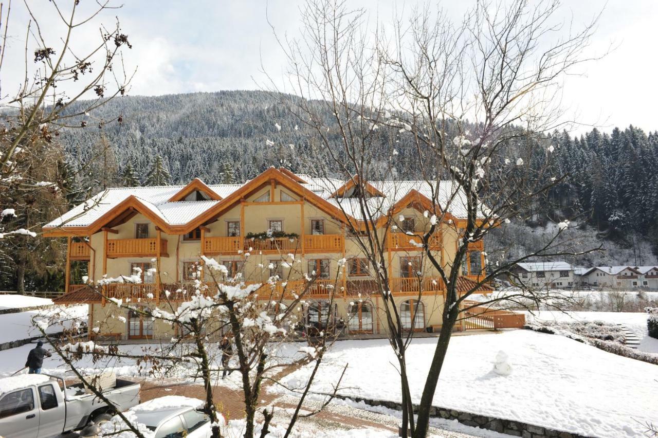 Holidays Dolomiti Apartment Resort Carisolo Dış mekan fotoğraf
