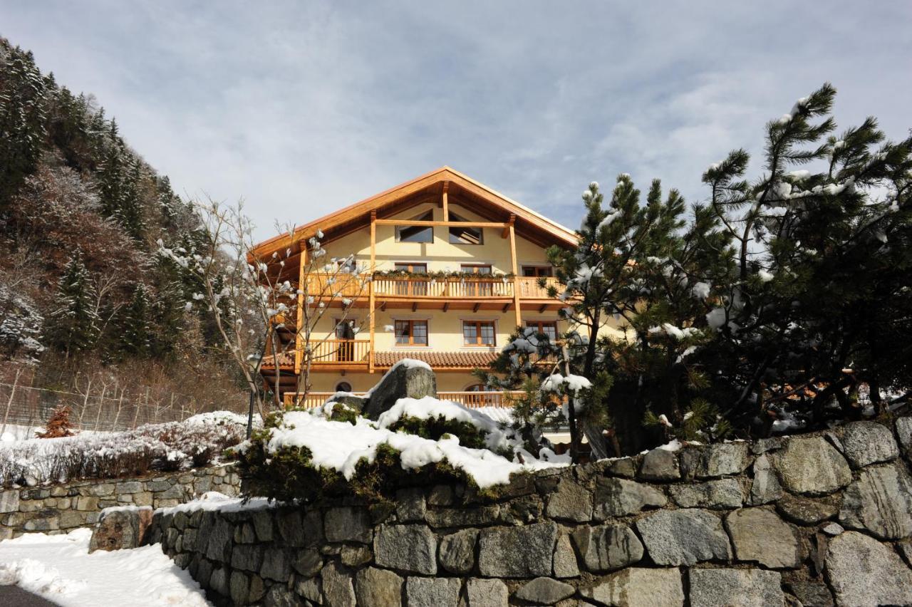 Holidays Dolomiti Apartment Resort Carisolo Dış mekan fotoğraf