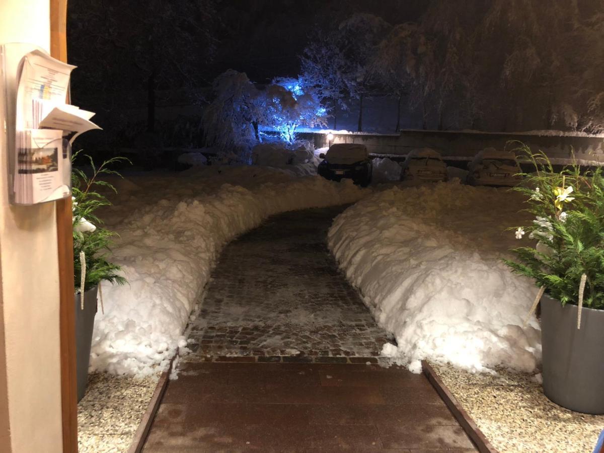 Holidays Dolomiti Apartment Resort Carisolo Dış mekan fotoğraf